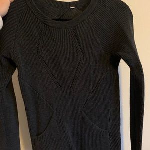 Lululemon Athletica Sweater - Size 6